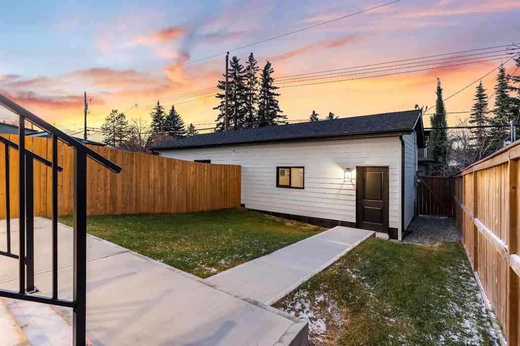 MLS® A2264509 - 7722 46 Avenue NW in Bowness Calgary, Residential