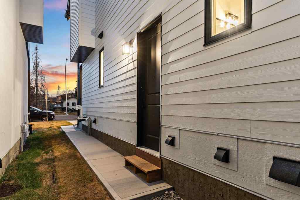 MLS® A2264509 - 7722 46 Avenue NW in Bowness Calgary, Residential