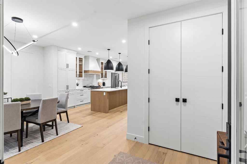 MLS® A2264509 - 7722 46 Avenue NW in Bowness Calgary, Residential