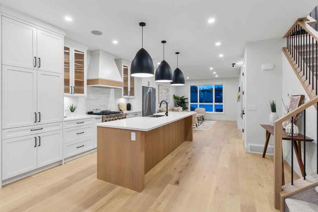 MLS® A2264509 - 7722 46 Avenue NW in Bowness Calgary, Residential