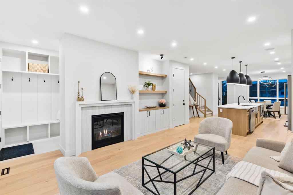 MLS® A2264509 - 7722 46 Avenue NW in Bowness Calgary, Residential