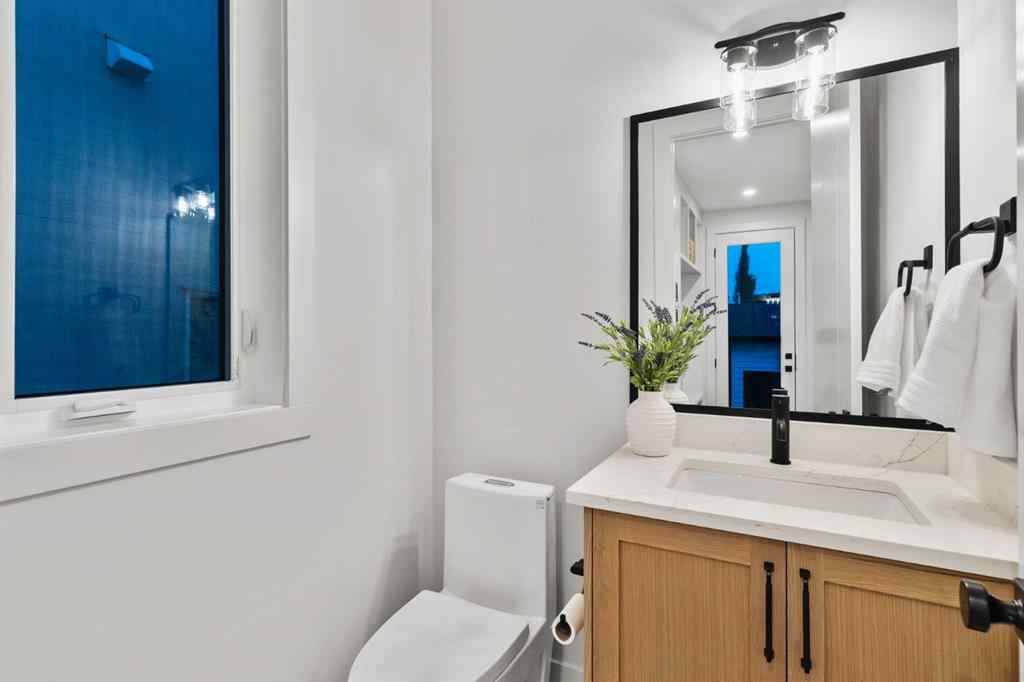 MLS® A2264509 - 7722 46 Avenue NW in Bowness Calgary, Residential