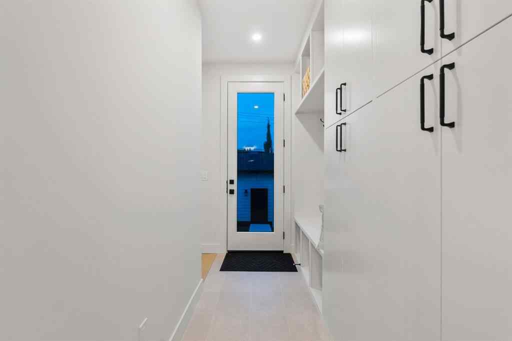 MLS® A2264509 - 7722 46 Avenue NW in Bowness Calgary, Residential