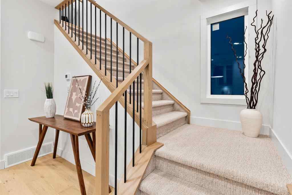 MLS® A2264509 - 7722 46 Avenue NW in Bowness Calgary, Residential