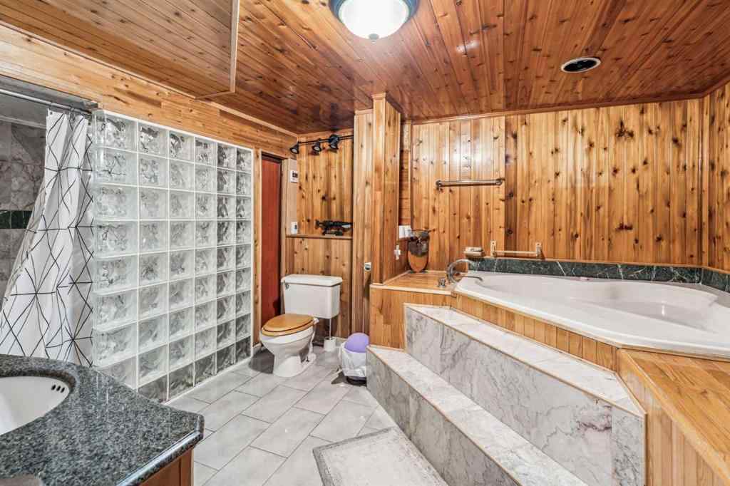 MLS® A2264510 - 663 10 Avenue S in NONE Carstairs, Residential