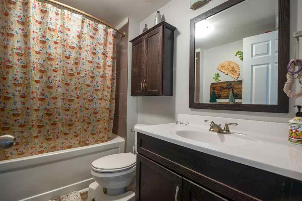 MLS® A2264511 - 5204 51 Avenue   in Colinton Colinton, Residential