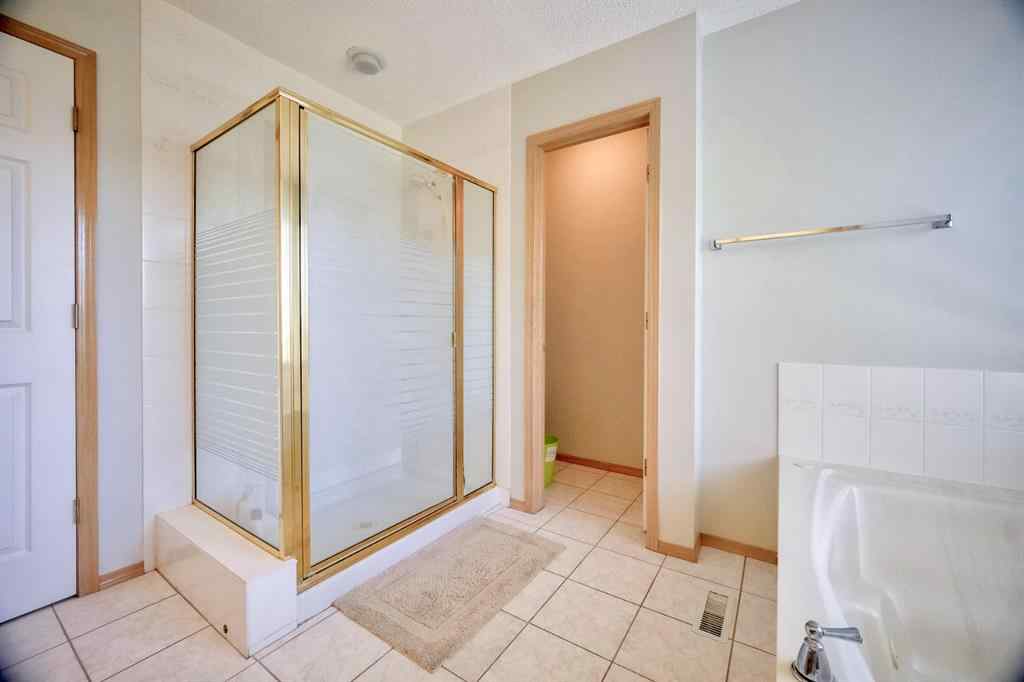 MLS® A2264514 - 47 Hampshire Grove NW in Hamptons Calgary, Residential