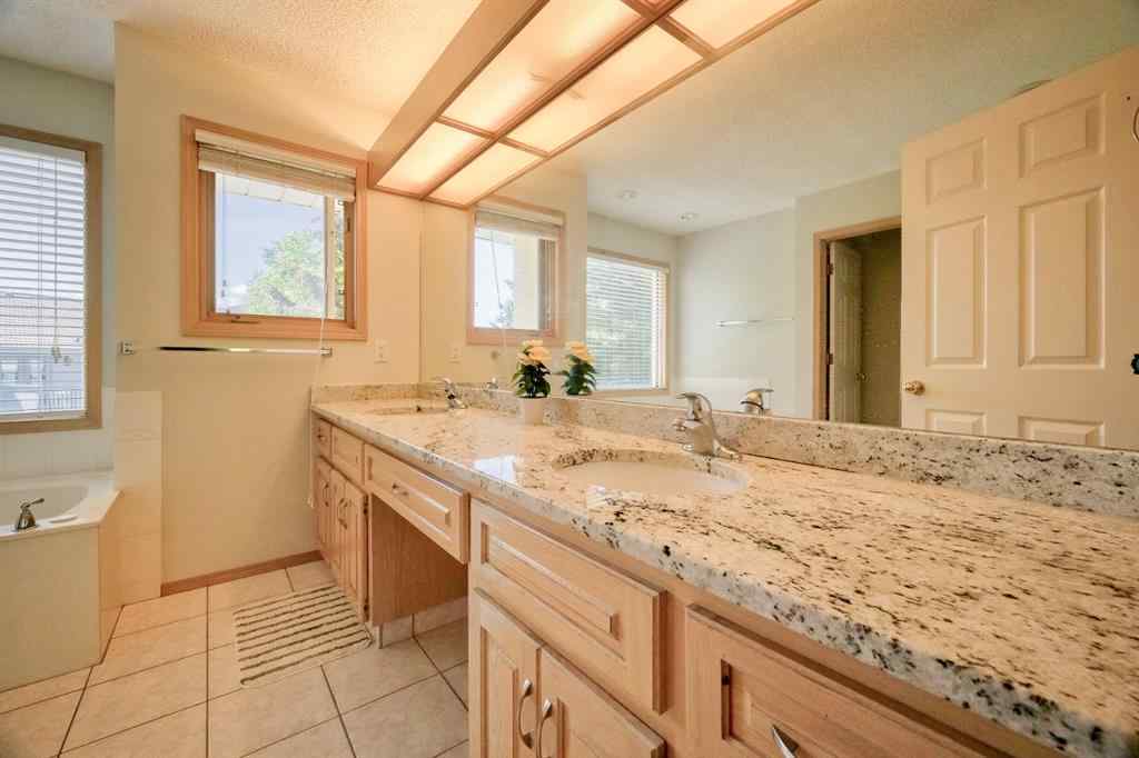 MLS® A2264514 - 47 Hampshire Grove NW in Hamptons Calgary, Residential