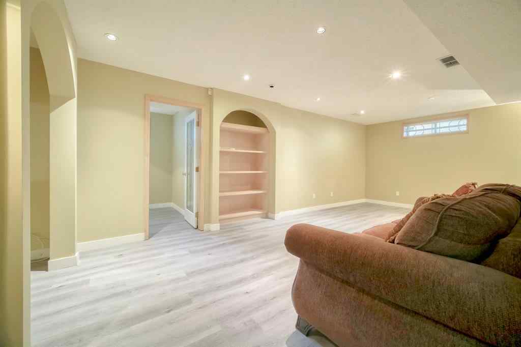 MLS® A2264514 - 47 Hampshire Grove NW in Hamptons Calgary, Residential