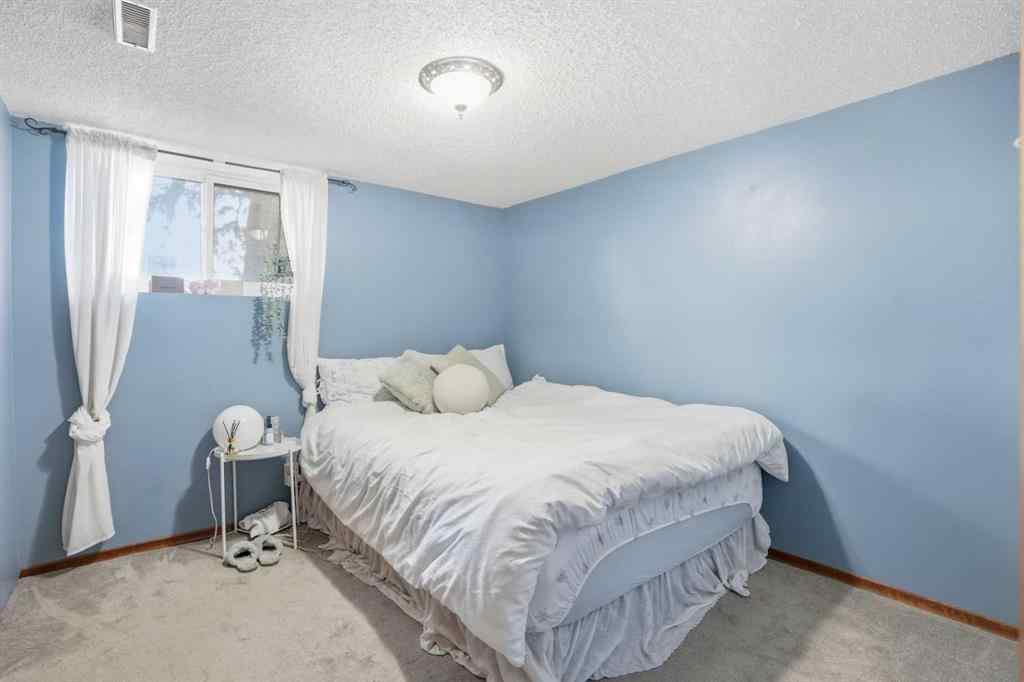 MLS® A2264521 - 3003 25 Street SW in Richmond Calgary, Residential