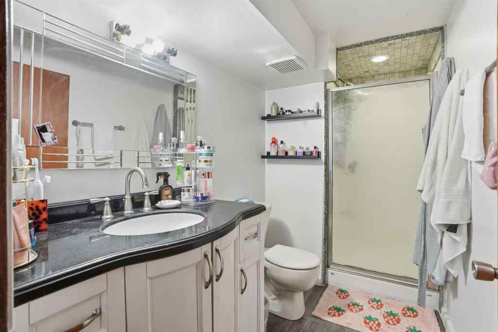 MLS® A2264521 - 3003 25 Street SW in Richmond Calgary, Residential