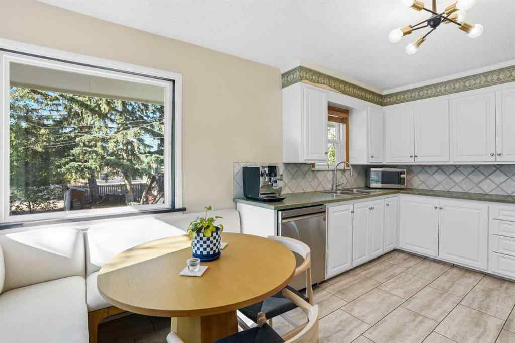 MLS® A2264521 - 3003 25 Street SW in Richmond Calgary, Residential