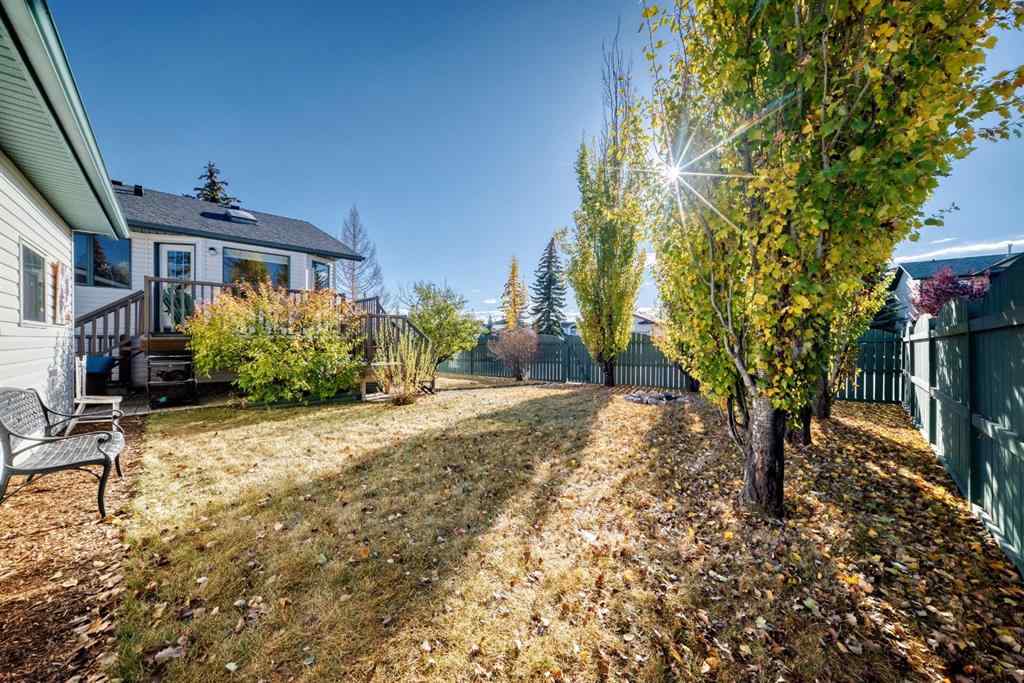 MLS® A2264522 - 152 Quigley Drive  in West Terrace Cochrane, Residential