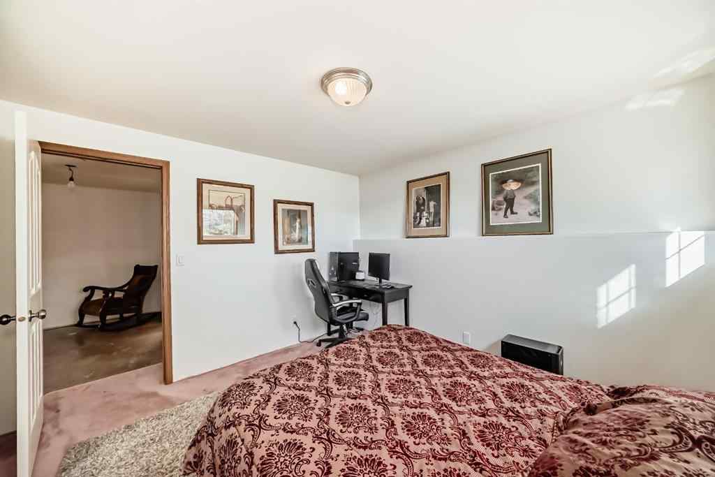 MLS® A2264522 - 152 Quigley Drive  in West Terrace Cochrane, Residential