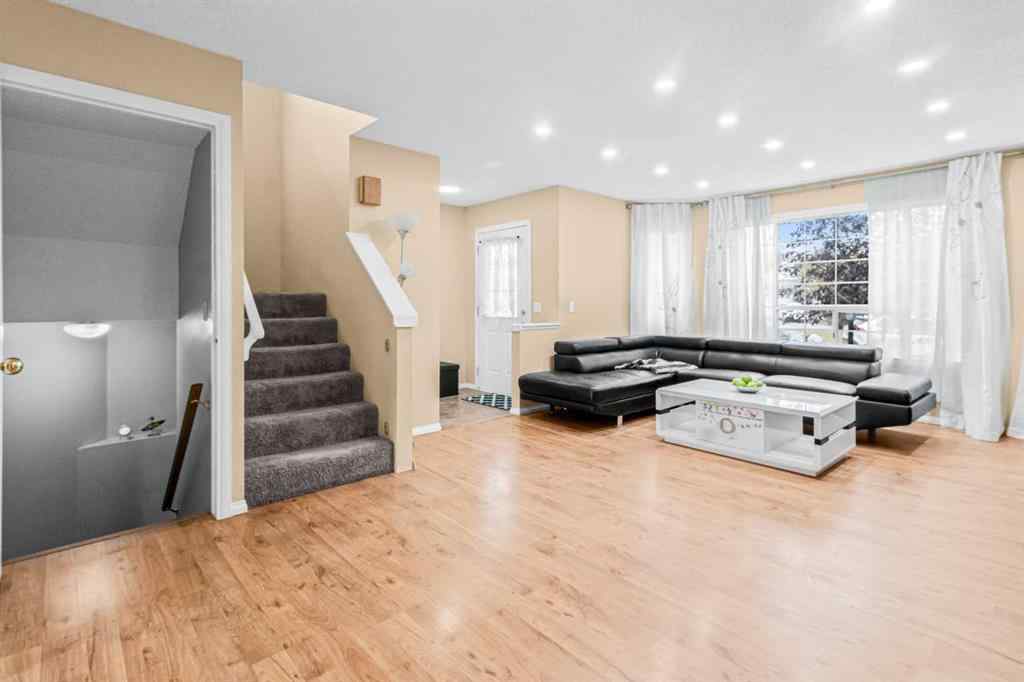 MLS® A2264523 - 265 Fresno Place NE in Monterey Park Calgary, Residential