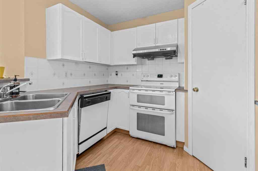 MLS® A2264523 - 265 Fresno Place NE in Monterey Park Calgary, Residential