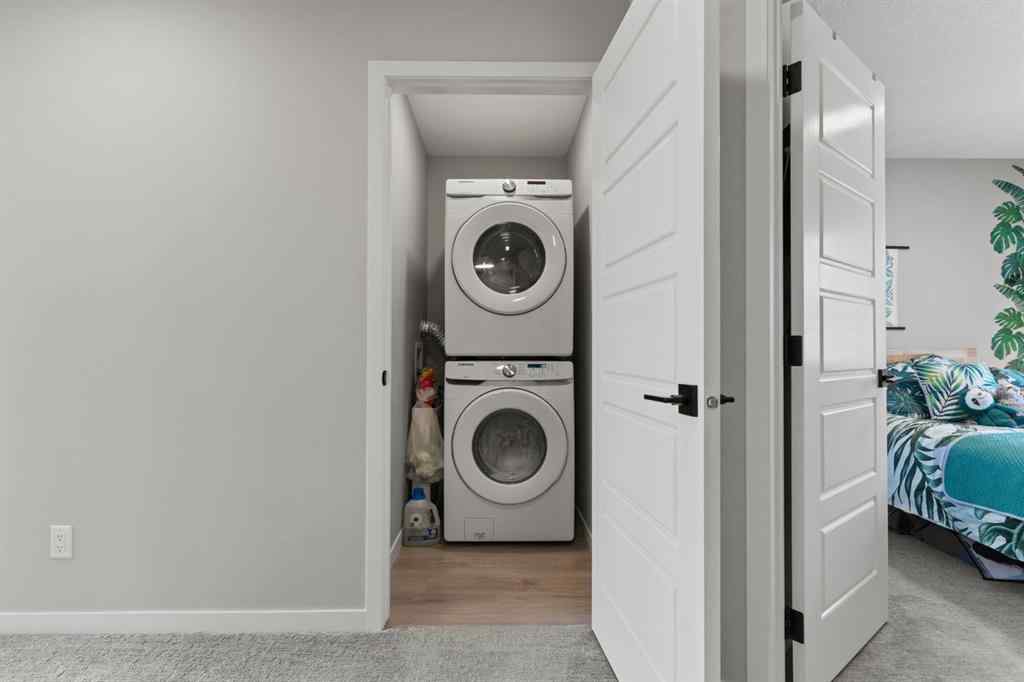 MLS® A2264524 - 34 Wolf Crescent  in Wedderburn Okotoks, Residential