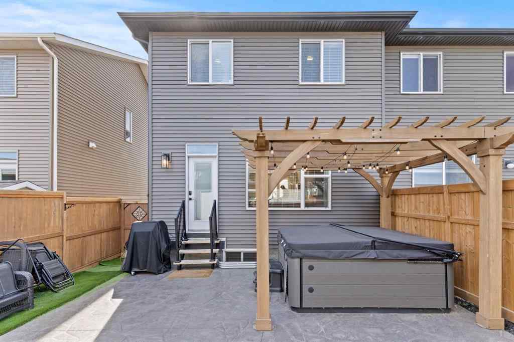 MLS® A2264524 - 34 Wolf Crescent  in Wedderburn Okotoks, Residential