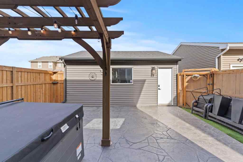 MLS® A2264524 - 34 Wolf Crescent  in Wedderburn Okotoks, Residential