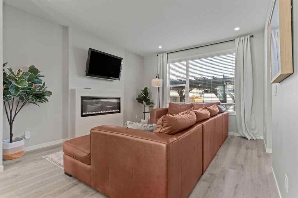 MLS® A2264524 - 34 Wolf Crescent  in Wedderburn Okotoks, Residential