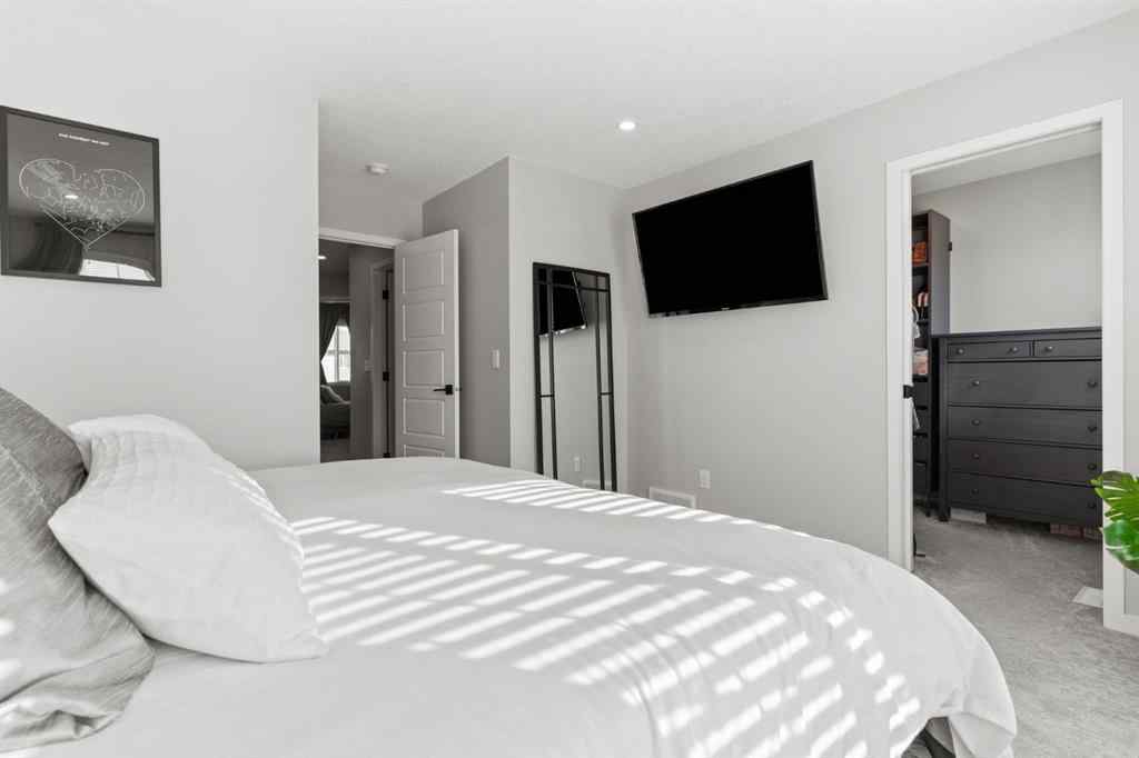 MLS® A2264524 - 34 Wolf Crescent  in Wedderburn Okotoks, Residential