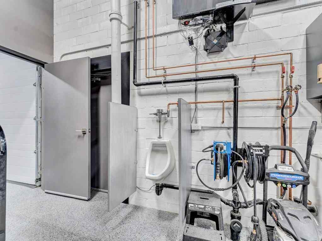 MLS® A2264529 - 133 South Railway Avenue  in NONE Irvine, Commercial