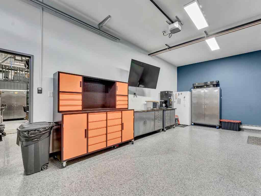 MLS® A2264529 - 133 South Railway Avenue  in NONE Irvine, Commercial