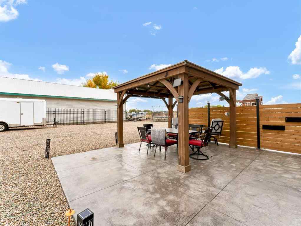 MLS® A2264529 - 133 South Railway Avenue  in NONE Irvine, Commercial