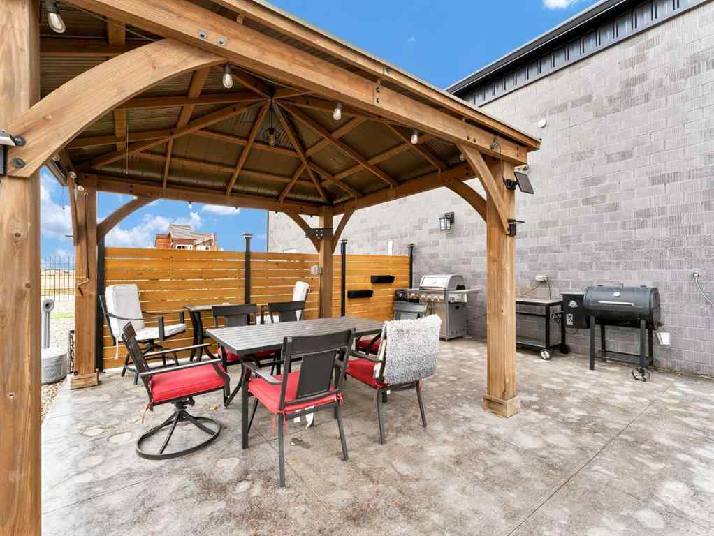 MLS® A2264529 - 133 South Railway Avenue  in NONE Irvine, Commercial