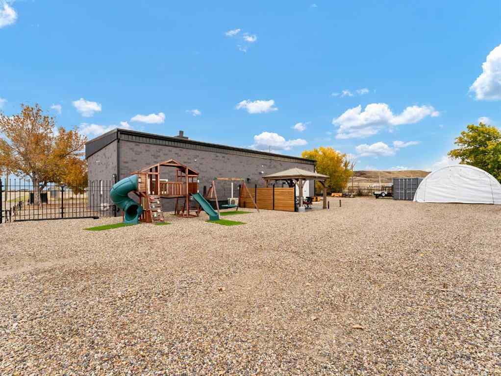 MLS® A2264529 - 133 South Railway Avenue  in NONE Irvine, Commercial