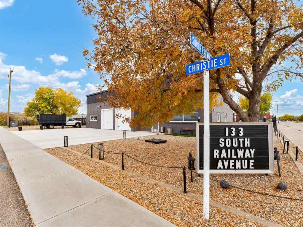MLS® A2264529 - 133 South Railway Avenue  in NONE Irvine, Commercial