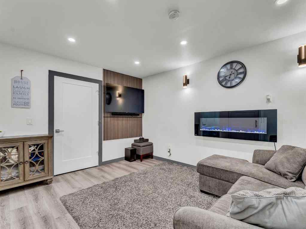 MLS® A2264529 - 133 South Railway Avenue  in NONE Irvine, Commercial