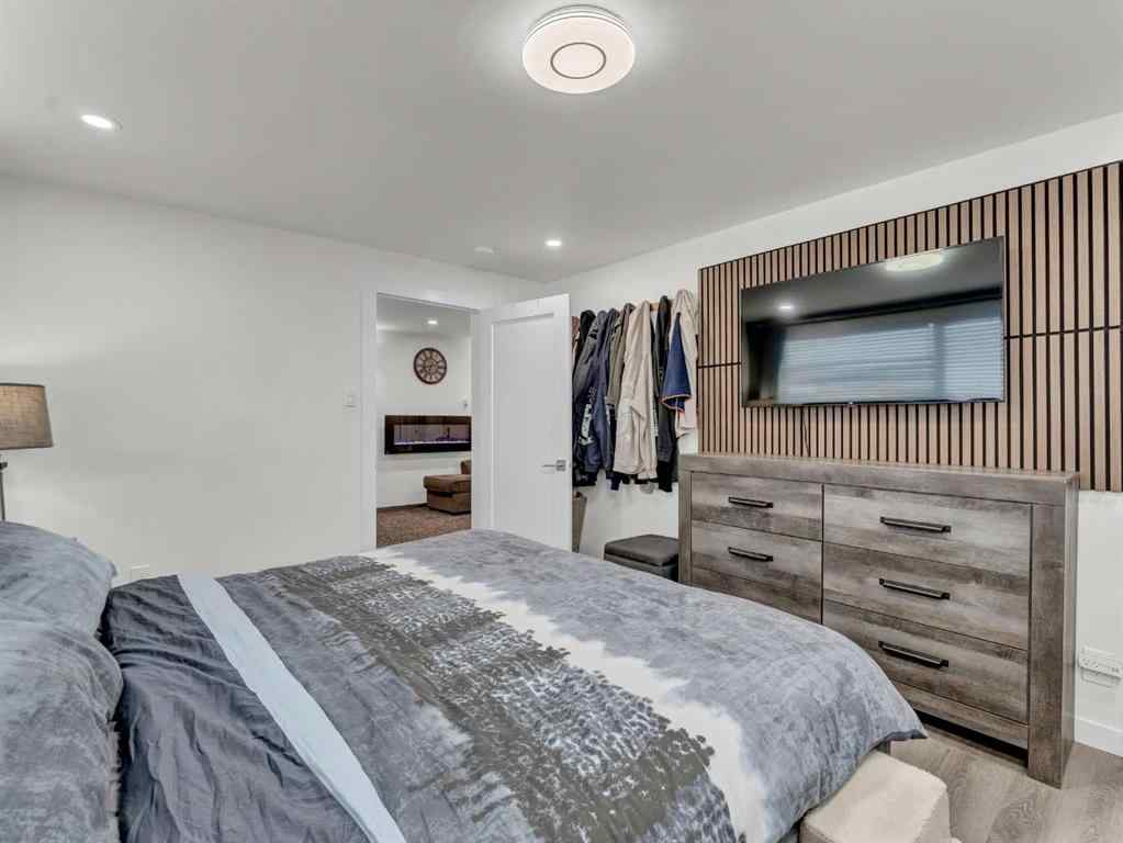 MLS® A2264529 - 133 South Railway Avenue  in NONE Irvine, Commercial