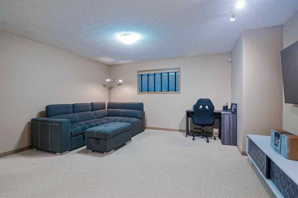 MLS® A2264531 - 126 Kincora Park NW in Kincora Calgary, Residential