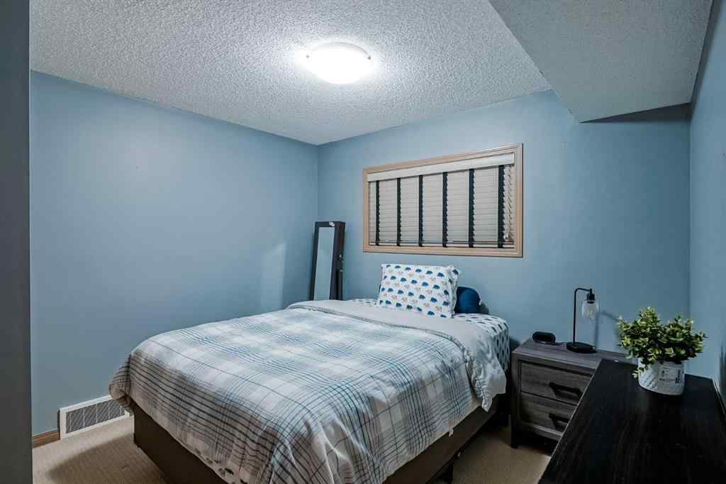 MLS® A2264531 - 126 Kincora Park NW in Kincora Calgary, Residential