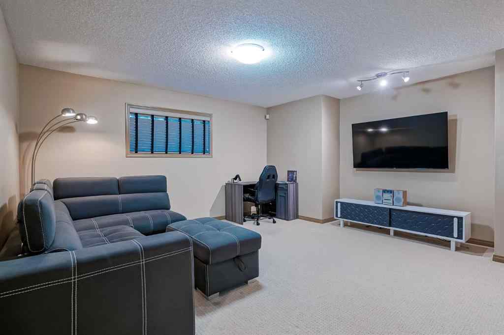 MLS® A2264531 - 126 Kincora Park NW in Kincora Calgary, Residential