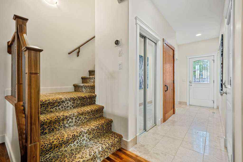 MLS® A2264532 - 24 Ypres Mews SW in Garrison Woods Calgary, Residential