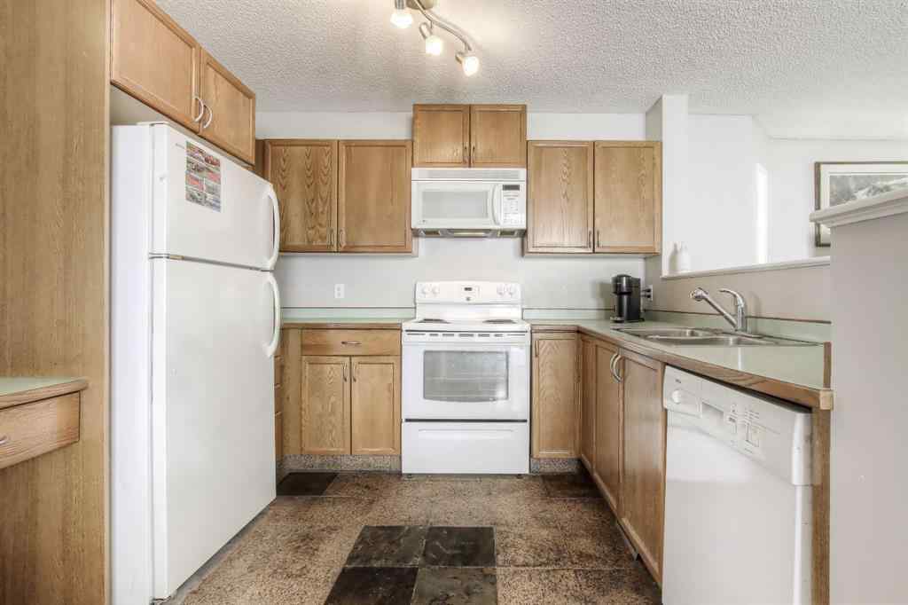 MLS® A2264534 - 133 Hidden Spring Circle NW in Hidden Valley Calgary, Residential