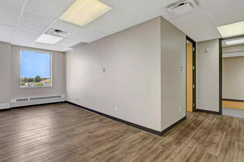 MLS® A2264536 - Unit #403, 404 9728 101 Avenue  in Central Business District Grande Prairie, Commercial