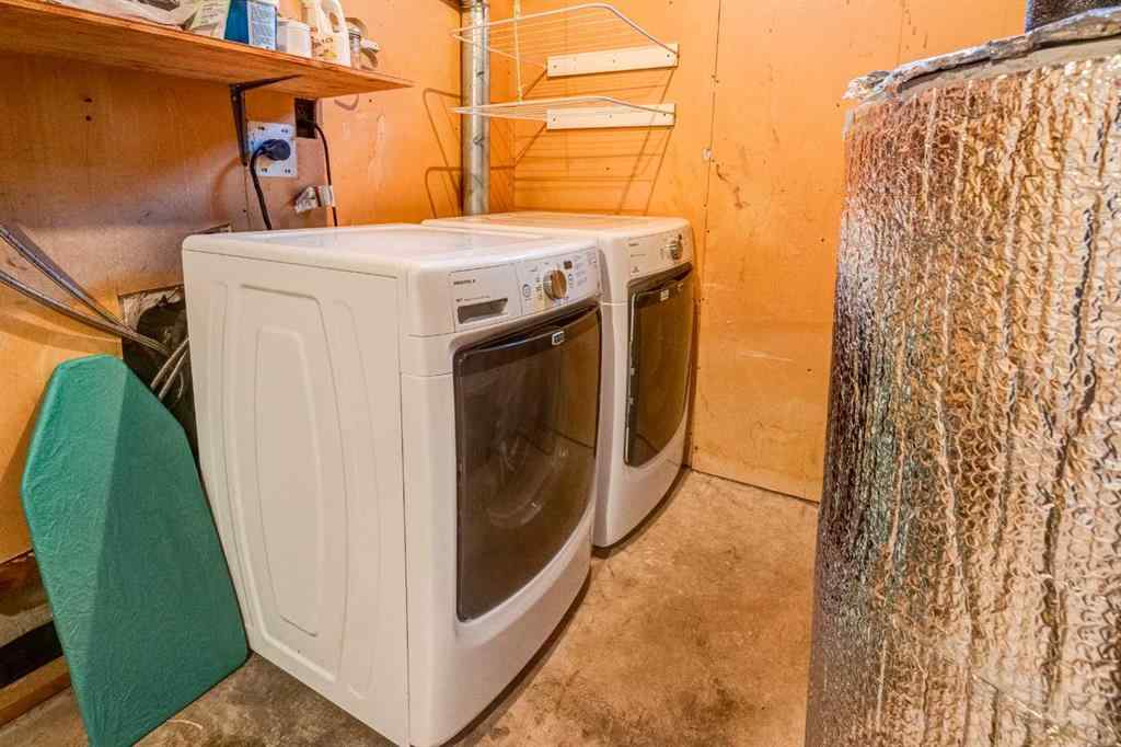 MLS® A2264538 - 508 Queensland Place SE in Queensland Calgary, Residential