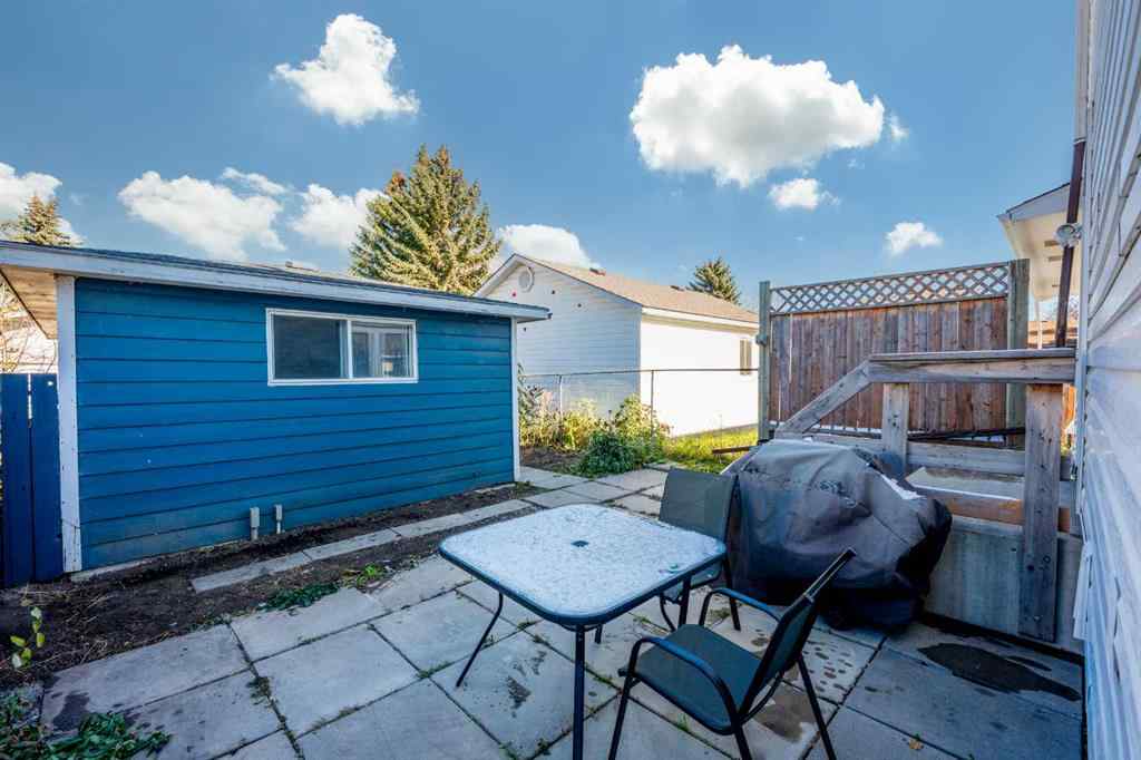 MLS® A2264538 - 508 Queensland Place SE in Queensland Calgary, Residential