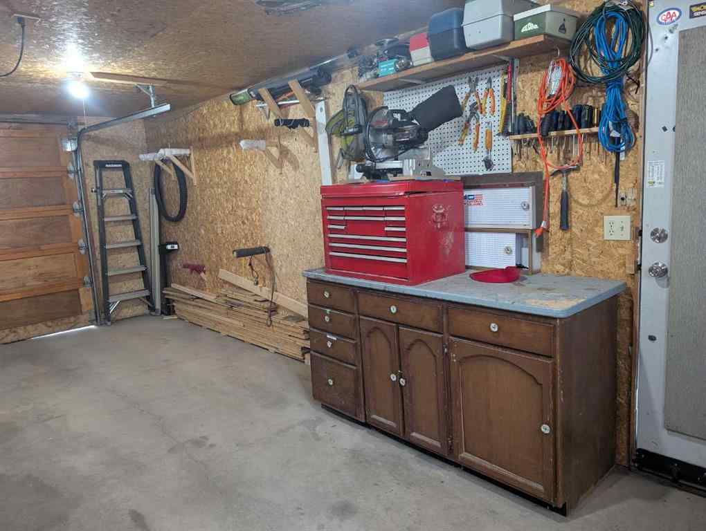 MLS® A2264538 - 508 Queensland Place SE in Queensland Calgary, Residential