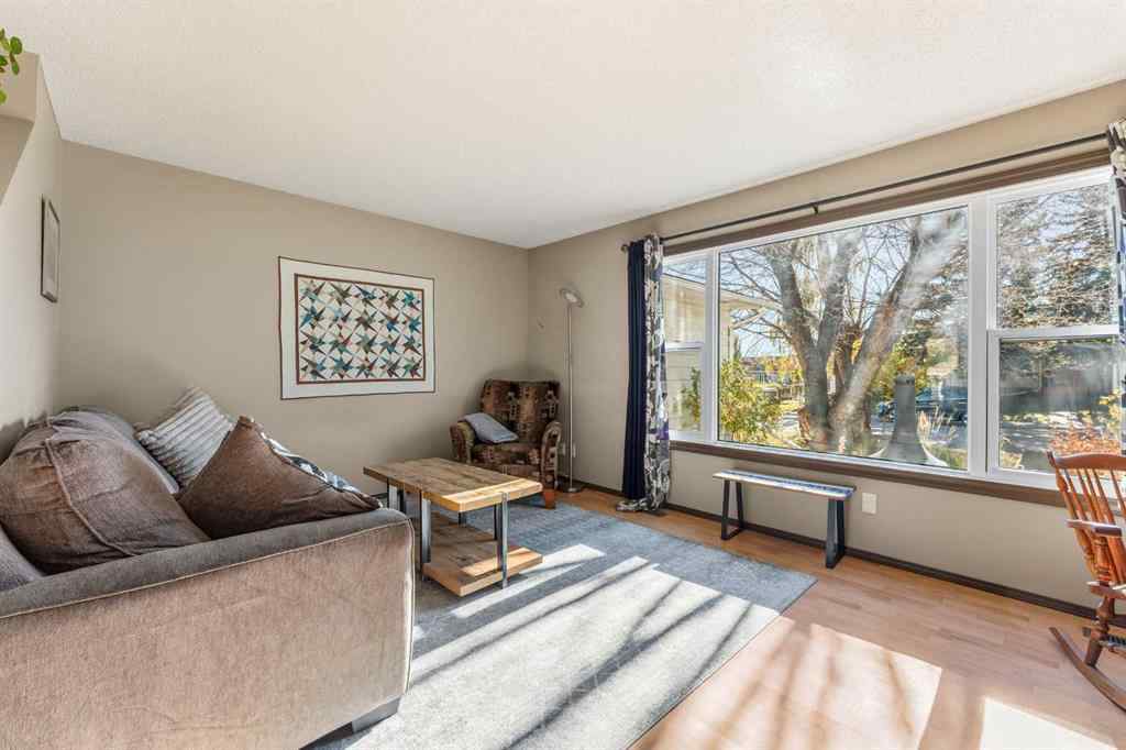 MLS® A2264538 - 508 Queensland Place SE in Queensland Calgary, Residential