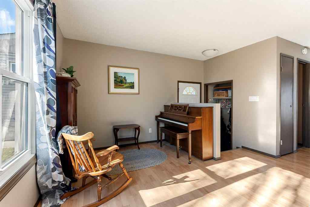 MLS® A2264538 - 508 Queensland Place SE in Queensland Calgary, Residential