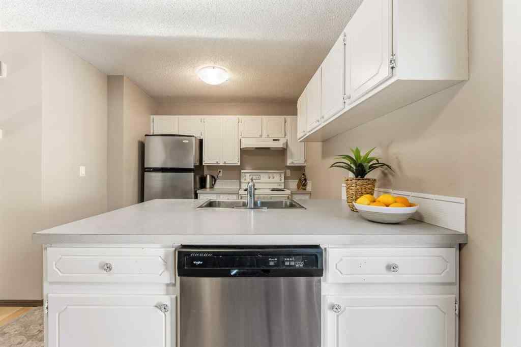 MLS® A2264538 - 508 Queensland Place SE in Queensland Calgary, Residential