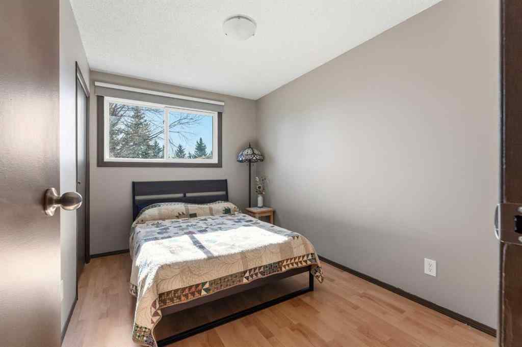 MLS® A2264538 - 508 Queensland Place SE in Queensland Calgary, Residential