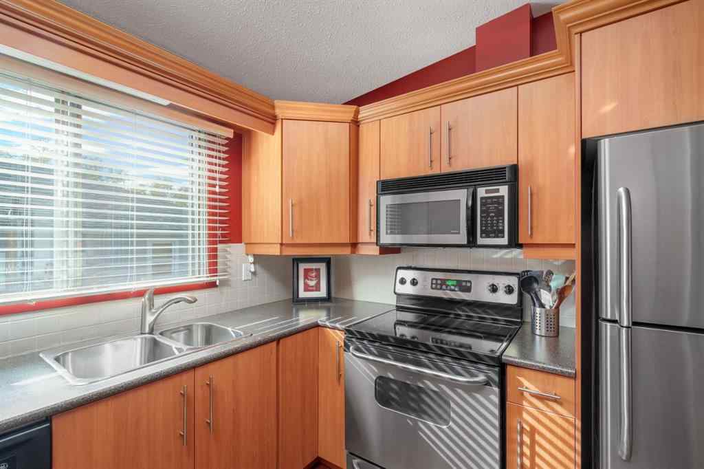 MLS® A2264541 - 2026 41 Street SE in Forest Lawn Calgary, Residential