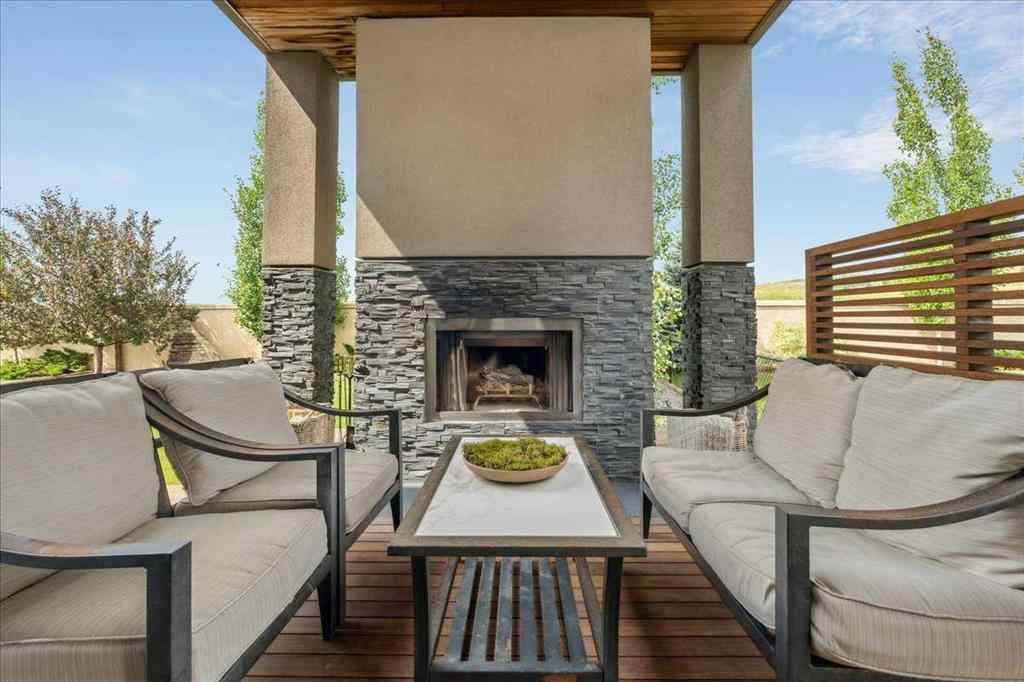 MLS® A2264544 - 374 Discovery Ridge Way SW in Discovery Ridge Calgary, Residential