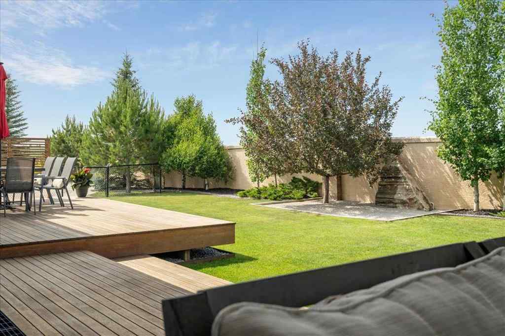 MLS® A2264544 - 374 Discovery Ridge Way SW in Discovery Ridge Calgary, Residential