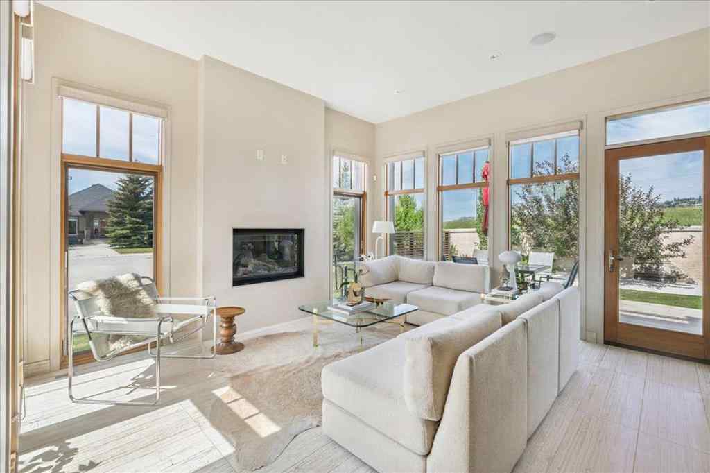 MLS® A2264544 - 374 Discovery Ridge Way SW in Discovery Ridge Calgary, Residential